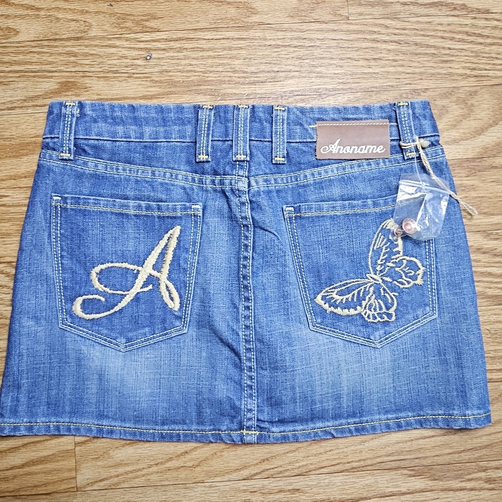 Anôname Vintage Y2K Low-Rise Stretch Denim Mini Skirt | Butterfly Embroidery - Picture 2 of 8